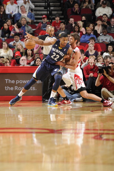 倍感振奋 倍感振奋