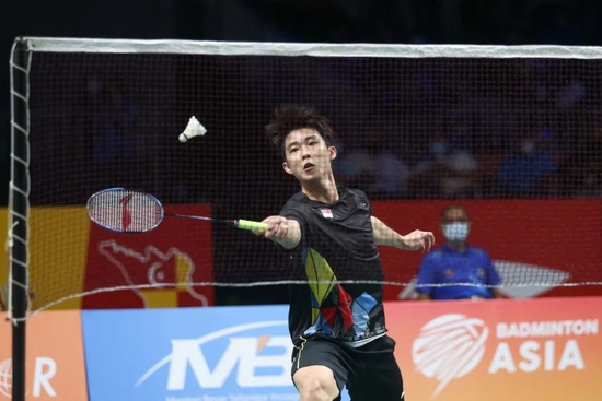 到游泳赛场 到游泳赛场